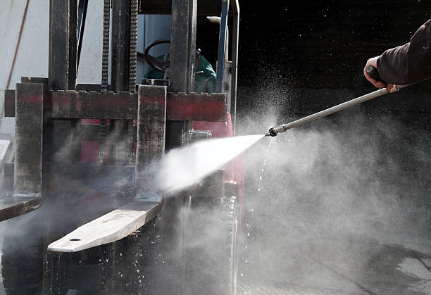 Best Pool Deck Cleaning  in Nevada City, CA